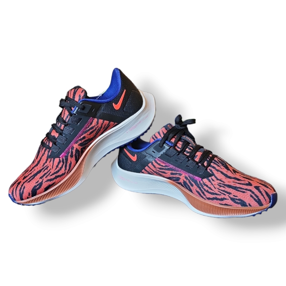 Nike Air Zoom Pegasus 38 SIZE 8.5